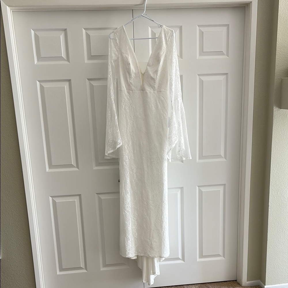 Lulu's Elegant White Lace Wedding Dress